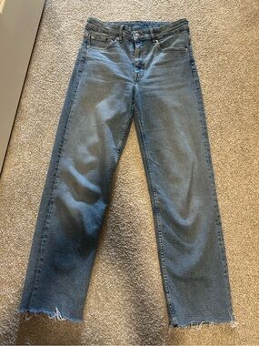 H&M Women's Medium Blue Straight Leg Jeans